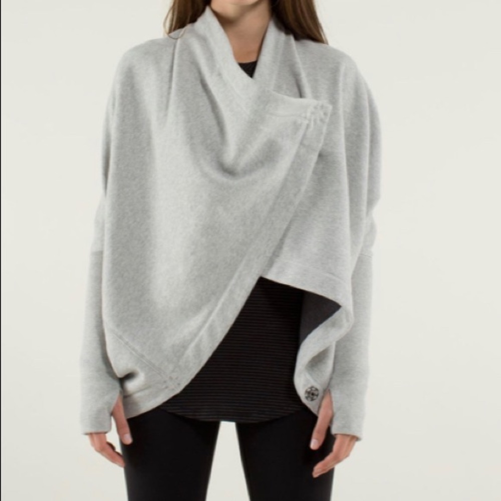 Lululemon It Makes Two Wrap